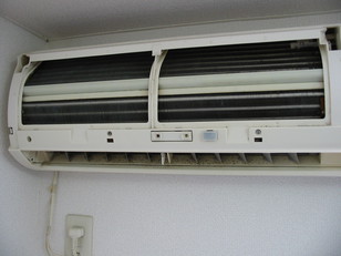 施工前：エアコンクリ―ニング